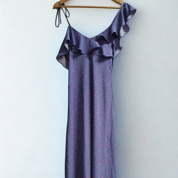 Dress - Picture 1 of 3